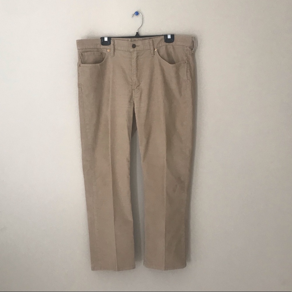 Corduroy Levi 514’s. Khaki color, size 38/30.